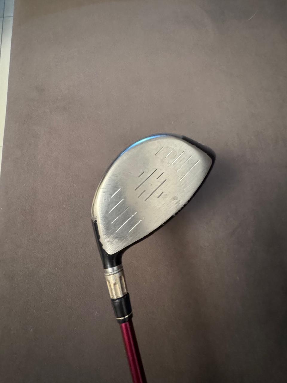 Taylormade R9 460 Driver 9.5 flex RH